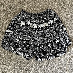 Origins Black and White Patterned Fabric